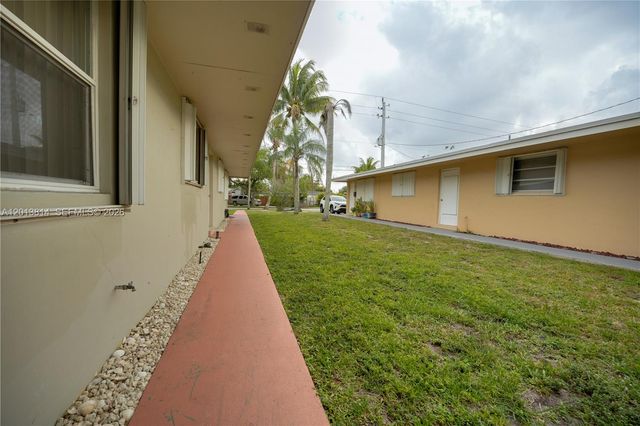 5825 Buchanan St 1, Hollywood, FL 33021