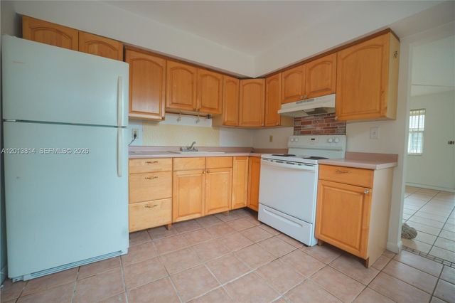 5825 Buchanan St 1, Hollywood, FL 33021