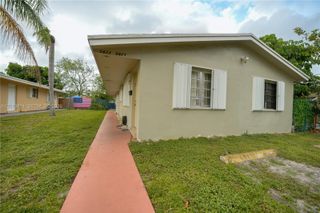 5825 Buchanan St 1, Hollywood, FL 33021