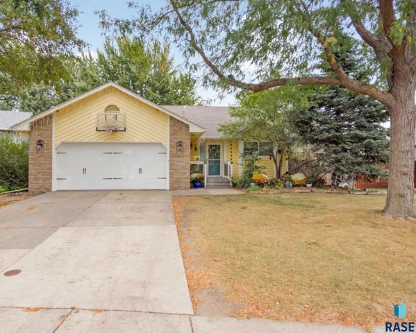 2520 S Alpine Ave Avenue, Sioux Falls, SD 57110