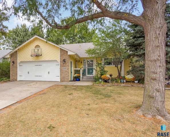 2520 S Alpine Ave Avenue, Sioux Falls, SD 57110