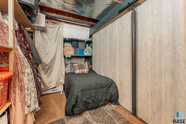 2520 S Alpine Ave Avenue, Sioux Falls, SD 57110