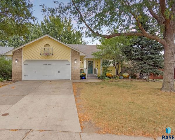 2520 S Alpine Ave Avenue, Sioux Falls, SD 57110