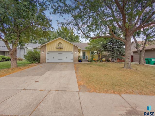 2520 S Alpine Ave Avenue, Sioux Falls, SD 57110