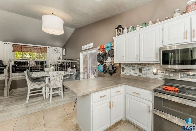 2520 S Alpine Ave Avenue, Sioux Falls, SD 57110