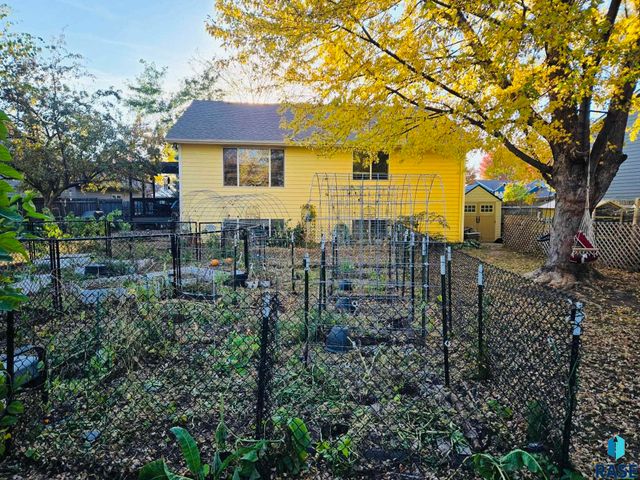 2520 S Alpine Ave Avenue, Sioux Falls, SD 57110