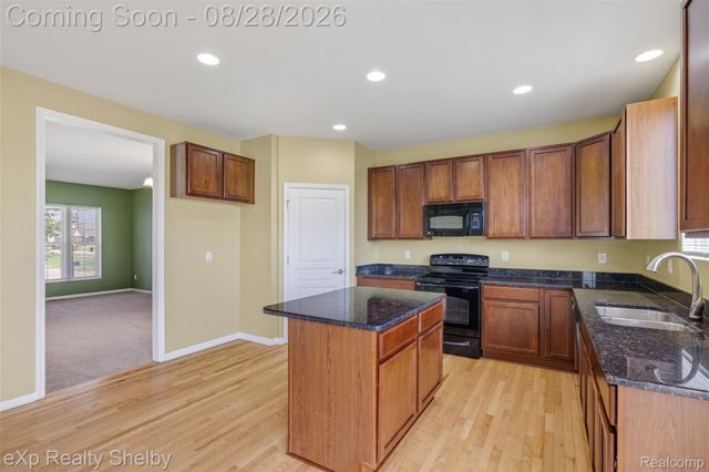56626 Leeds Lane, Macomb Township, MI 48042