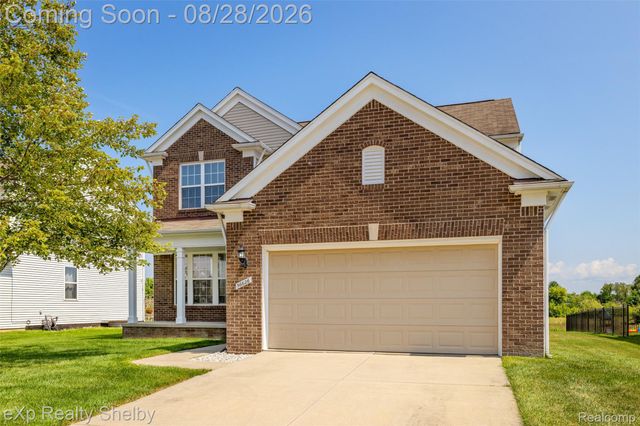 56626 Leeds Lane, Macomb Township, MI 48042