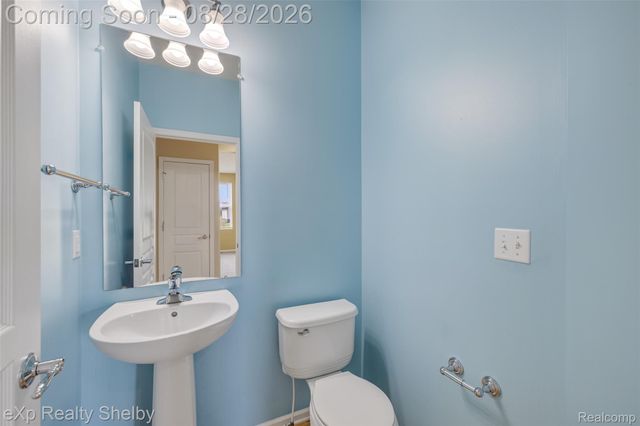 56626 Leeds Lane, Macomb Township, MI 48042