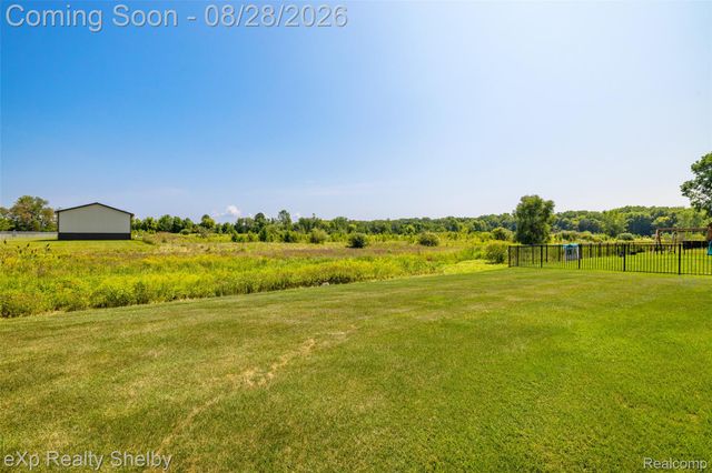 56626 Leeds Lane, Macomb Township, MI 48042