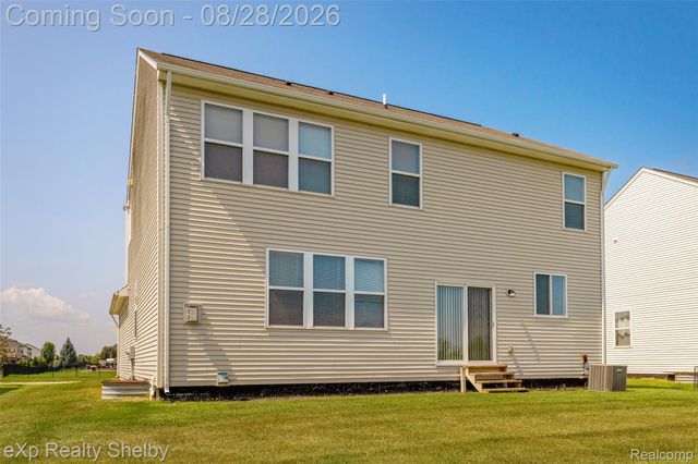 56626 Leeds Lane, Macomb Township, MI 48042