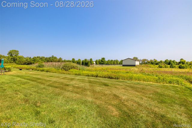 56626 Leeds Lane, Macomb Township, MI 48042