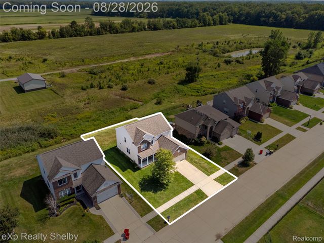 56626 Leeds Lane, Macomb Township, MI 48042