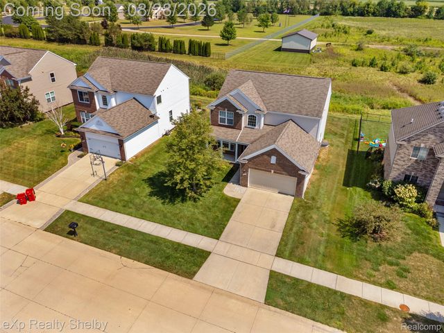 56626 Leeds Lane, Macomb Township, MI 48042
