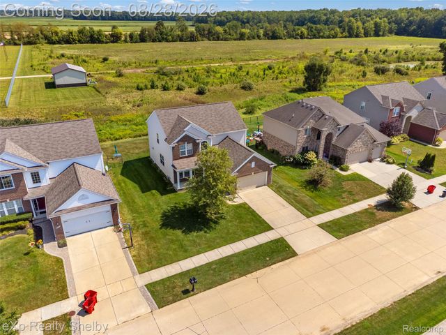 56626 Leeds Lane, Macomb Township, MI 48042