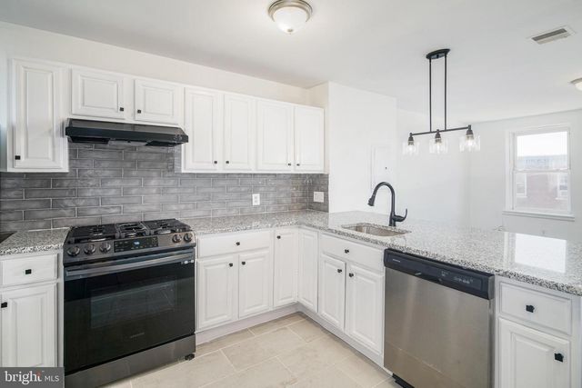 305 N 41ST ST, Philadelphia, PA 19104