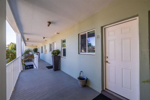 410 12TH AVENUE NE 10, St Petersburg, FL 33701