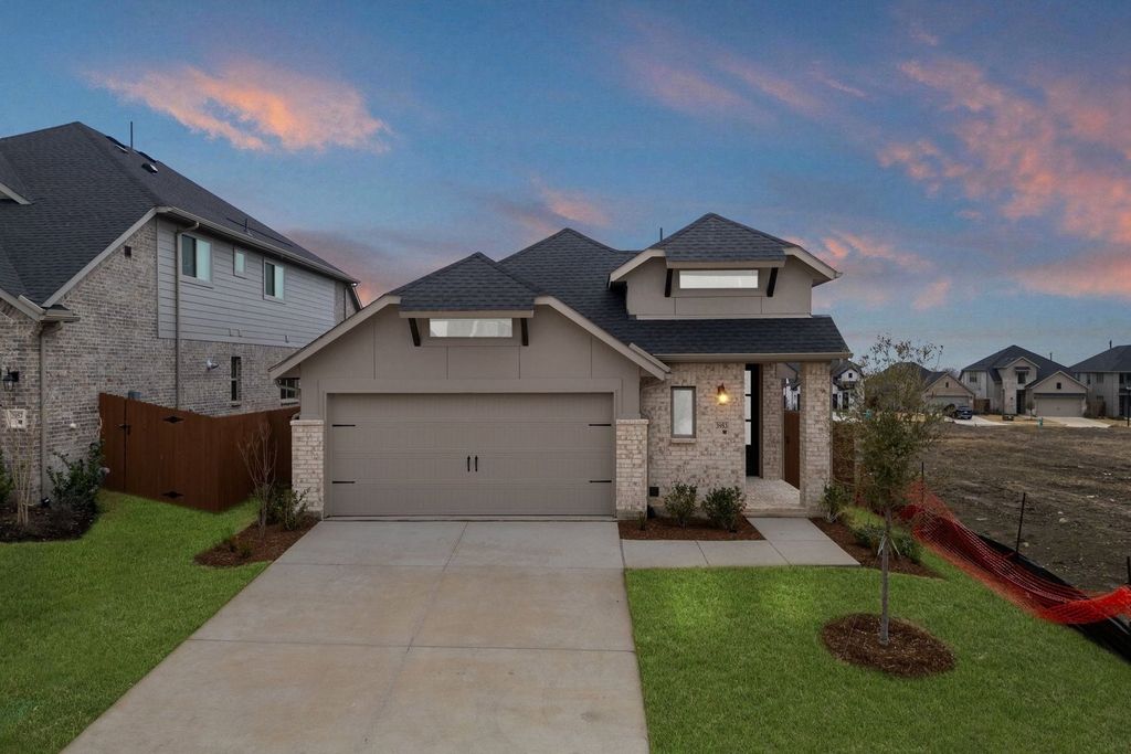 3953 Avendale, Heartland, TX 75114