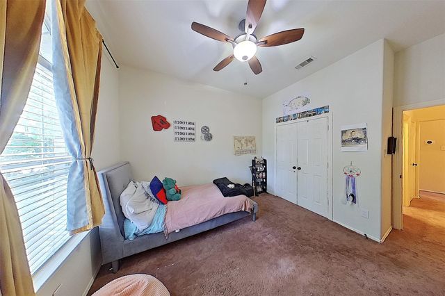 282 Sunset Path S, Conroe, TX 77316