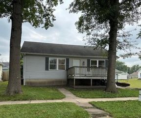 235 W Randolph Street, Marengo, IA 52361