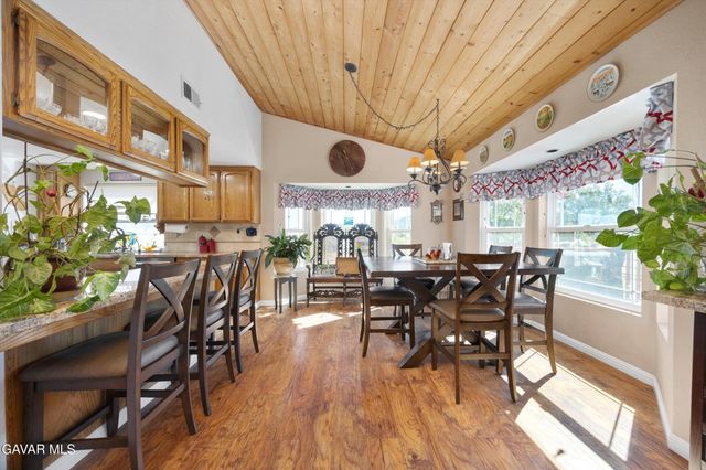 28360 Burning Tree Drive, Tehachapi, CA 93561