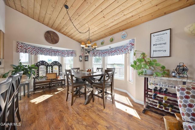 28360 Burning Tree Drive, Tehachapi, CA 93561