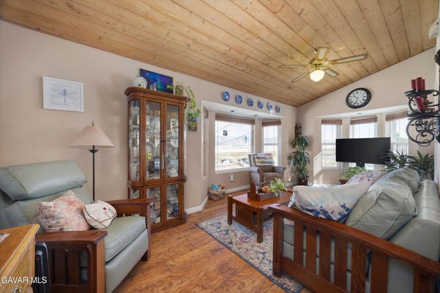 28360 Burning Tree Drive, Tehachapi, CA 93561