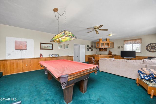 28360 Burning Tree Drive, Tehachapi, CA 93561