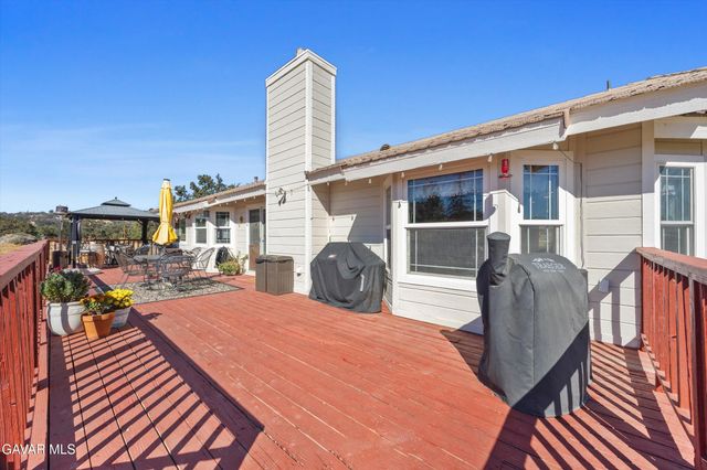 28360 Burning Tree Drive, Tehachapi, CA 93561