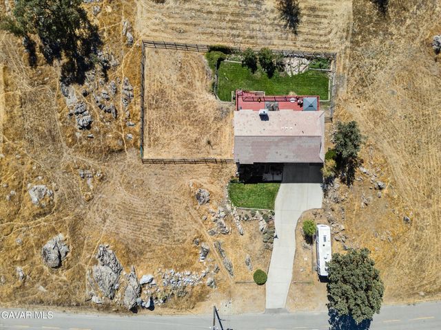 28360 Burning Tree Drive, Tehachapi, CA 93561