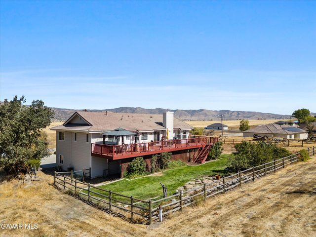 28360 Burning Tree Drive, Tehachapi, CA 93561