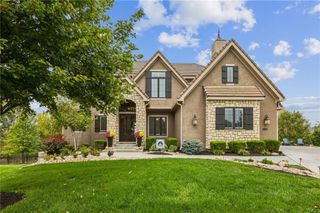 11712 W 164TH Place, Overland Park, KS 66221