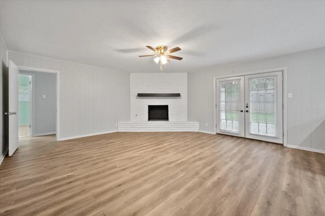 7821 Regency Lane, Fort Worth, TX 76134