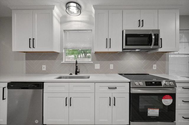 7821 Regency Lane, Fort Worth, TX 76134