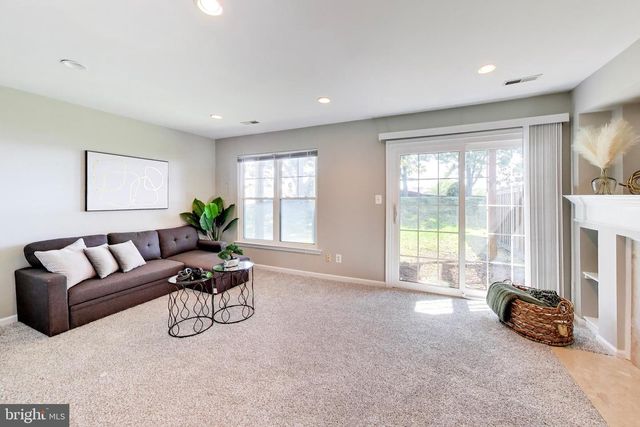 3546 MOON WAY, Woodbridge, VA 22193