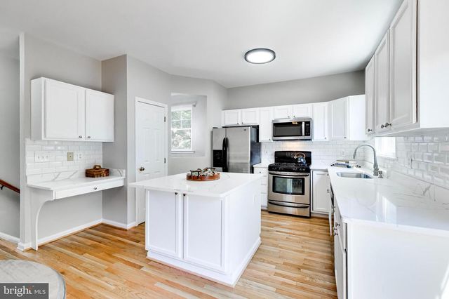 3546 MOON WAY, Woodbridge, VA 22193