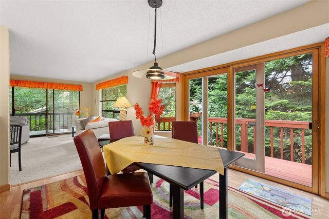 1111 S 249th Place, Des Moines, WA 98198