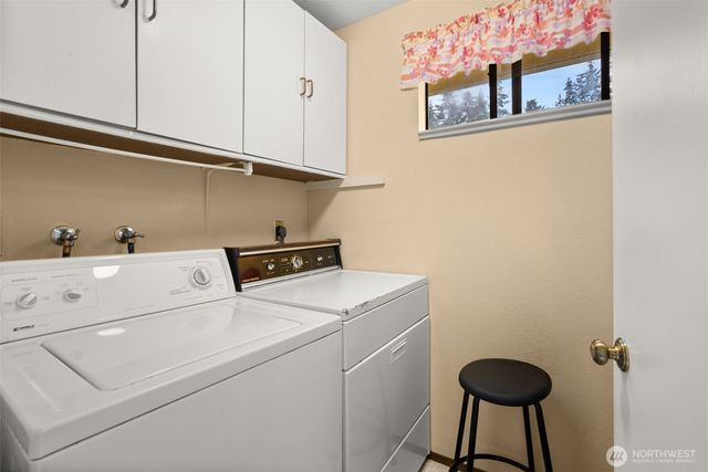 1111 S 249th Place, Des Moines, WA 98198