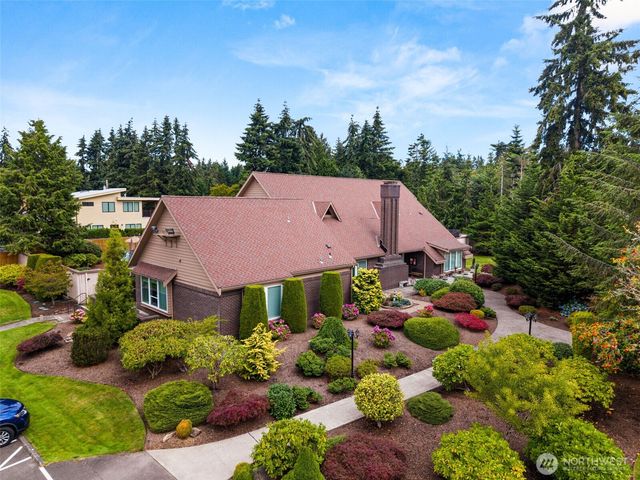 1111 S 249th Place, Des Moines, WA 98198