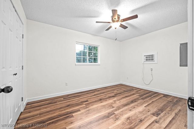 301 Choctaw Street, Hackett, AR 72937