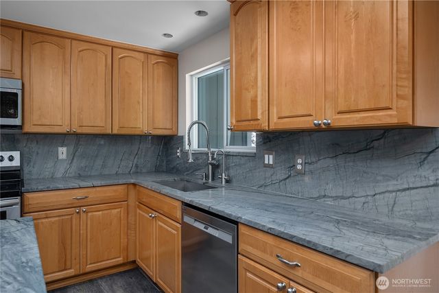 4104 SW 60th AVE, Olympia, WA 98512