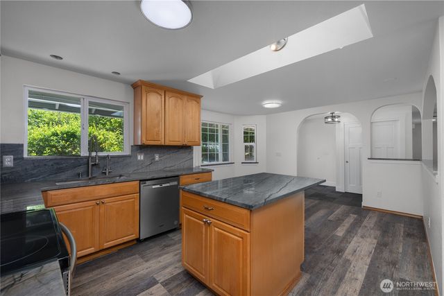 4104 SW 60th AVE, Olympia, WA 98512