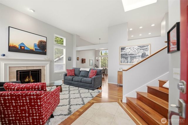 10805 52nd Place W, Mukilteo, WA 98275