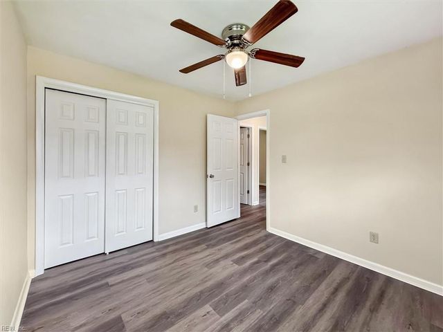 11 Eastlawn DR, Hampton, VA 23664