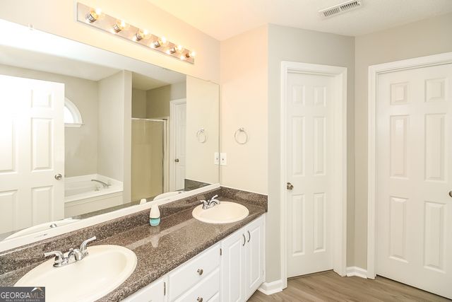 1579 Isleworth Circle, College Park, GA 30349