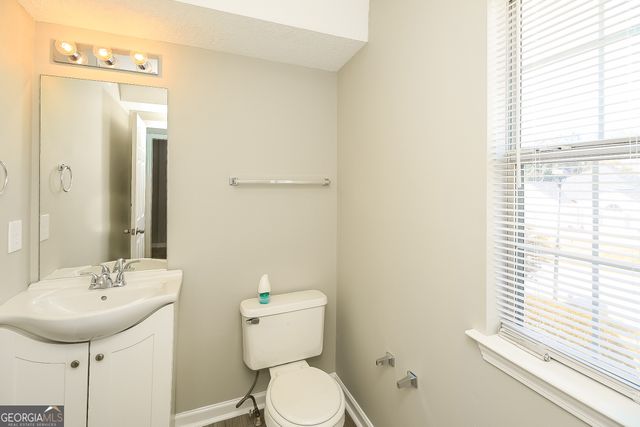 1579 Isleworth Circle, College Park, GA 30349