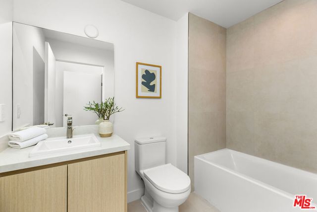 3808 College Avenue 3, Culver City, CA 90232