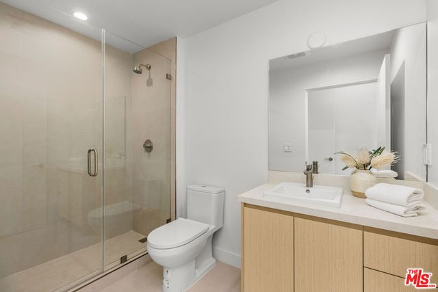 3808 College Avenue 3, Culver City, CA 90232