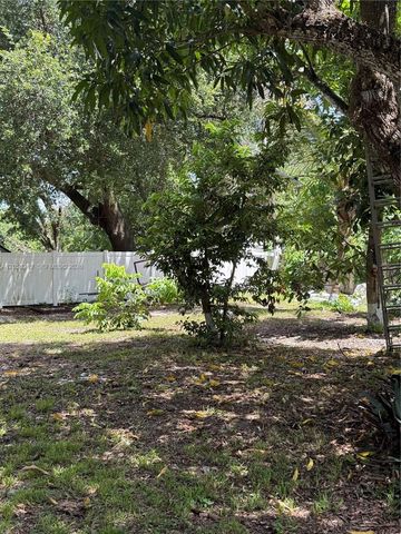 107 Edmund Road, West Park, FL 33023