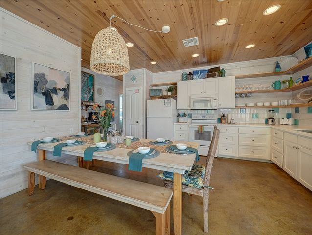 318 S Station St 3, Port Aransas, TX 78373